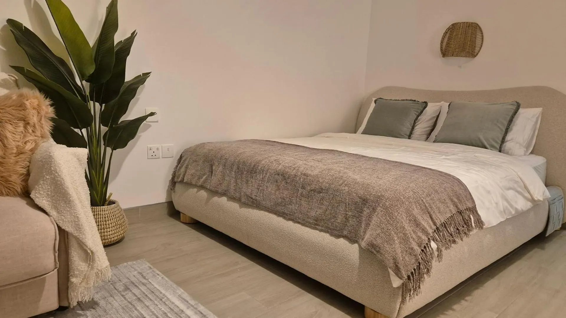 Apartment Deluxe Studio - Stylish & Cosy In Luma22 Dubai