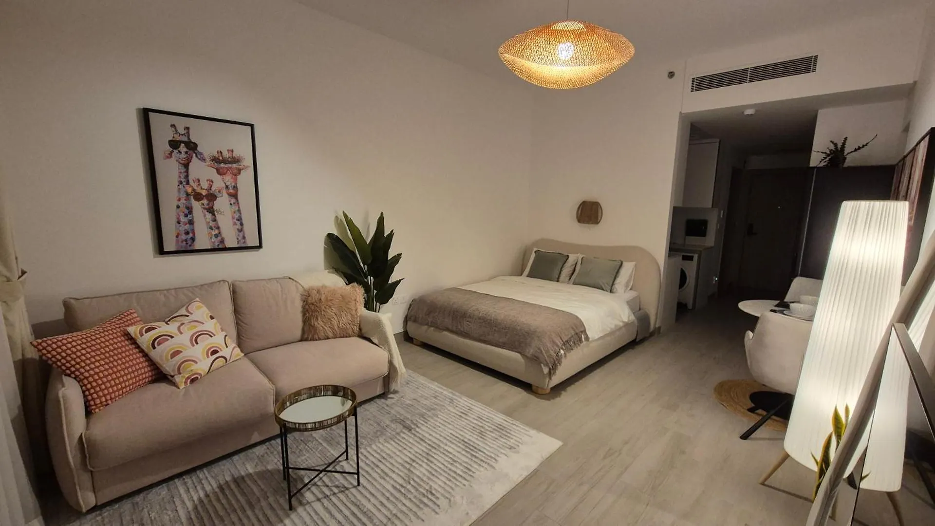 Apartment Deluxe Studio - Stylish & Cosy In Luma22 Dubai United Arab Emirates