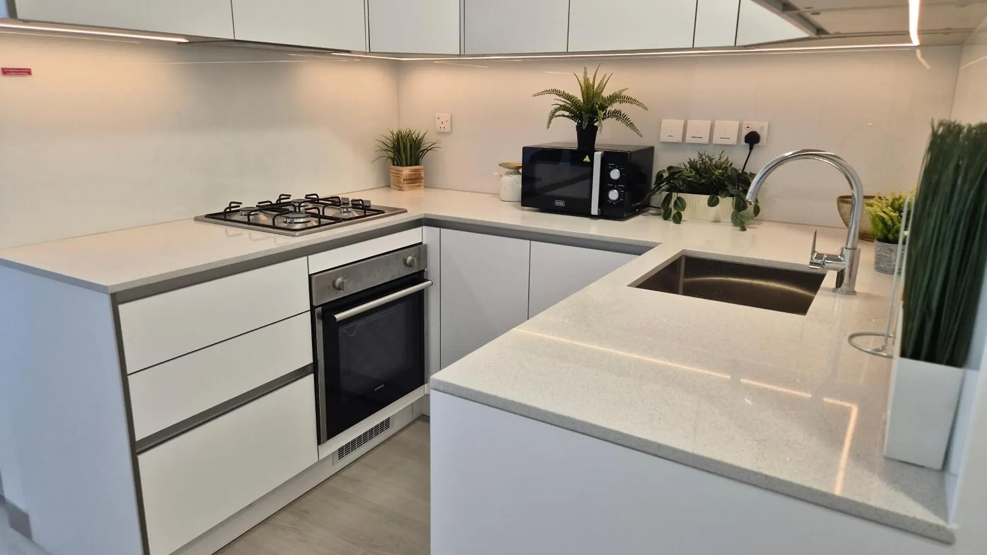 Apartment Deluxe Studio - Stylish & Cosy In Luma22 Dubai