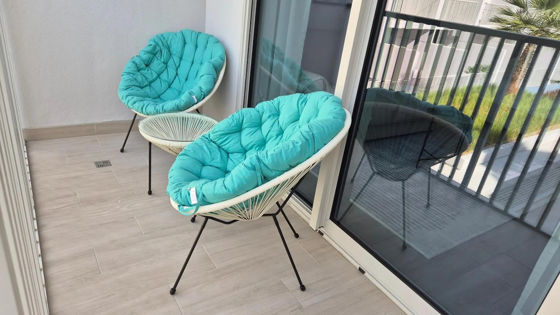 Deluxe Studio - Stylish & Cosy In Luma22 Dubai 0*,